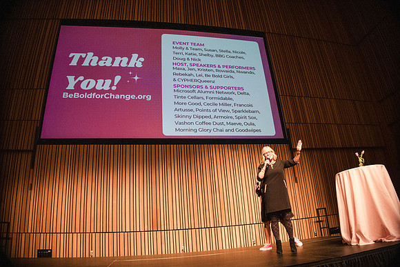 A40A7663